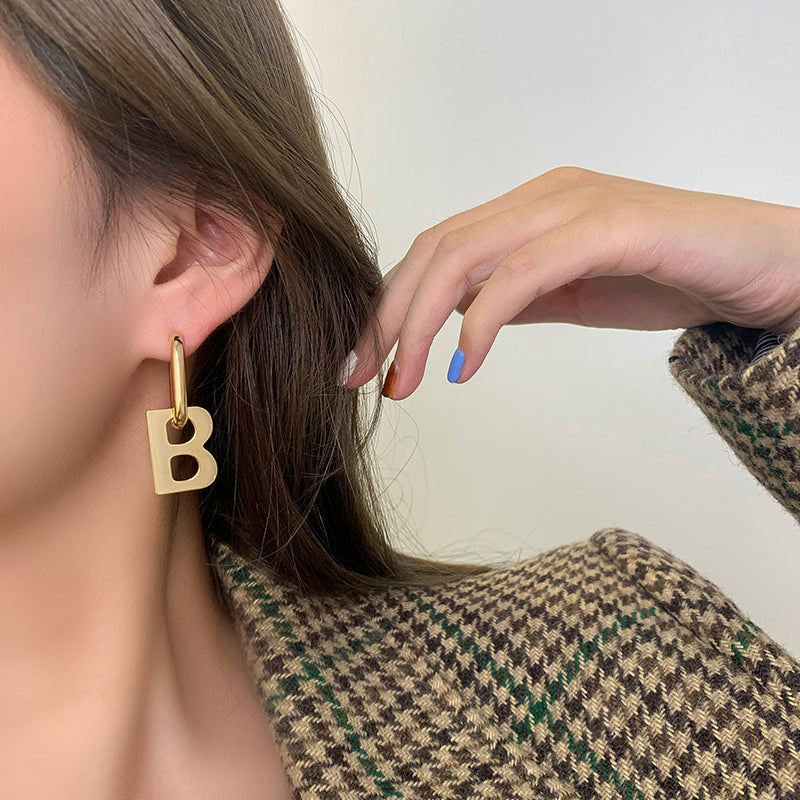 Classic earrings